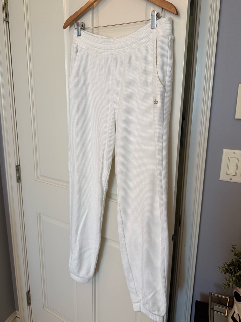 ALO Yoga White Waffle Knit Joggers